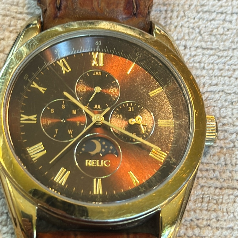 Relic watch moon dial vintage